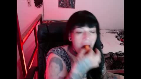 CARMILLA ROSS online show from January 7, 12:41 pm