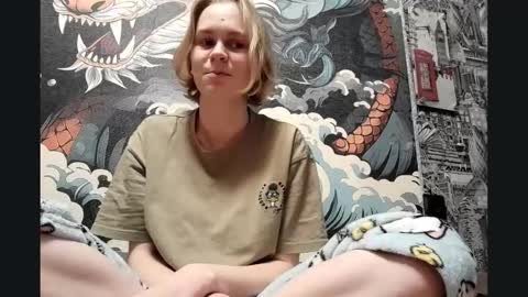 Lisa online show from November 25, 7:43 am