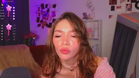 Caroline online show from January 18, 3:42 am