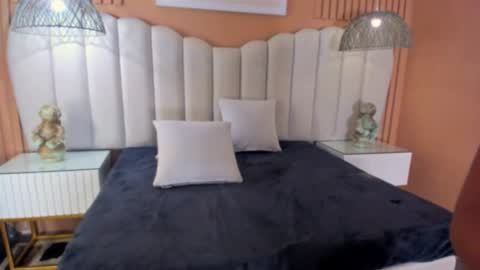 caroline_mason online show from November 2, 11:35 am