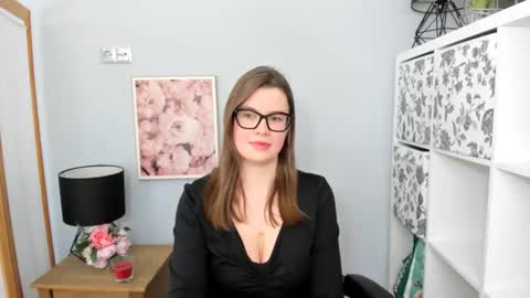 CarolineAmore online show from February 4, 3:26 pm