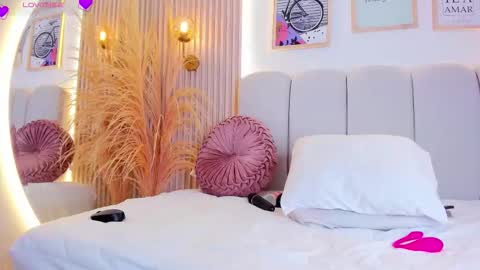 Carol Rivera  online show from September 20, 9:02 pm