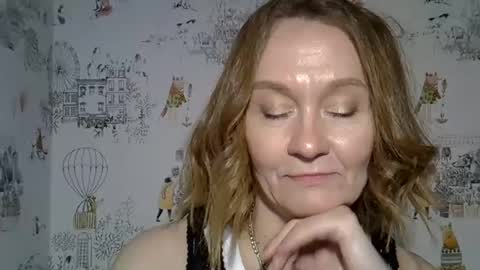 carra_hut online show from November 6, 8:37 pm