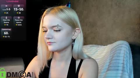 Carrie foster online show from October 4, 5:28 pm