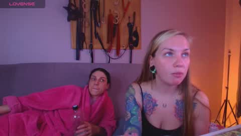 Carrie online show from March 7, 9:11 pm