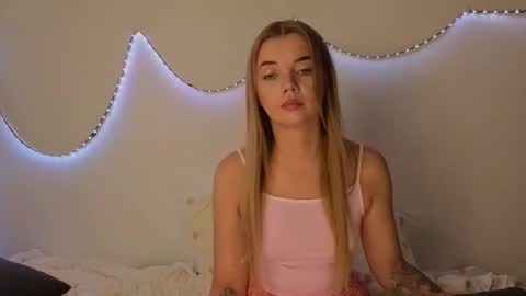 carriebradshawww online show from September 9, 11:54 am