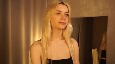 Cassie online show from March 5, 5:29 pm