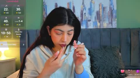 cassie_bloom online show from April 18, 4:04 am