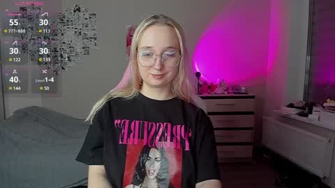 Cassie Rosss online show from December 20, 1:25 am