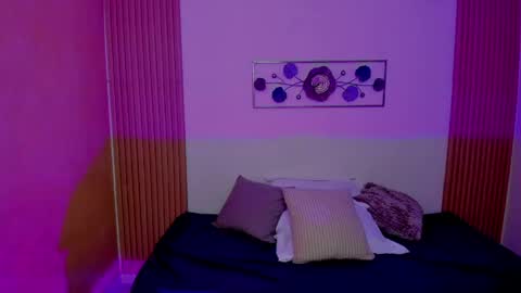 Lorena Saenz online show from April 20, 7:06 pm