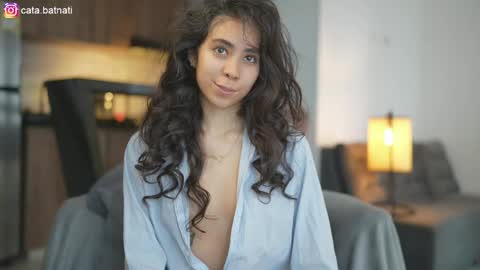 Catalina online show from April 8, 2:41 pm