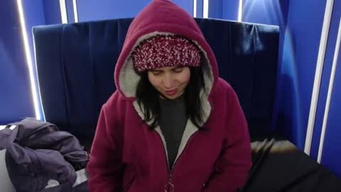 cata black online show from February 8, 1:53 am