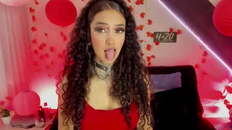 Cata green model independient online show from February 12, 9:54 pm