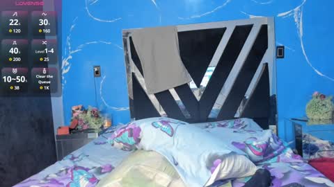 cataleya19__ online show from December 14, 2:10 pm