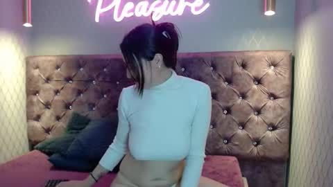 cataleyadamourx online show from December 16, 11:27 am