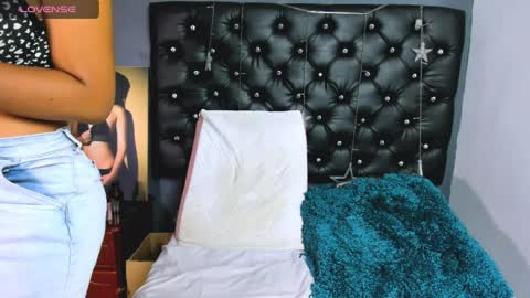 Catalina online show from March 31, 6:19 pm