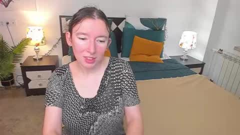 Catrin online show from November 12, 7:39 am