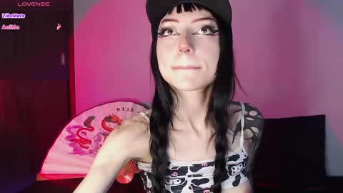 Cati help me reach my goal of 100 thumbs up again 3 online show from December 14, 4:12 am