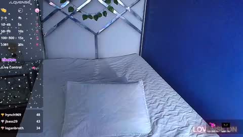 CATALEYA  online show from January 10, 2:57 am