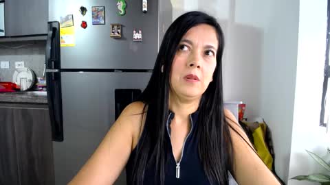 ceci online show from February 17, 10:05 pm