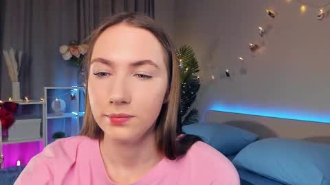 Josie Manesi online show from March 1, 7:26 pm