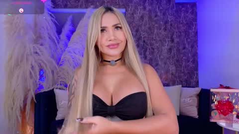   online show from November 18, 4:52 pm