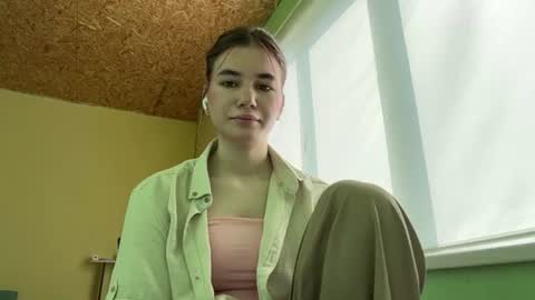 Julia online show from July 19, 3:31 am