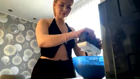 Cary online show from June 3, 2:33 pm