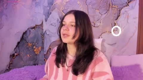 Hello guys my name is Sofi and Lizzie and  Vanessa online show from February 7, 4:38 am