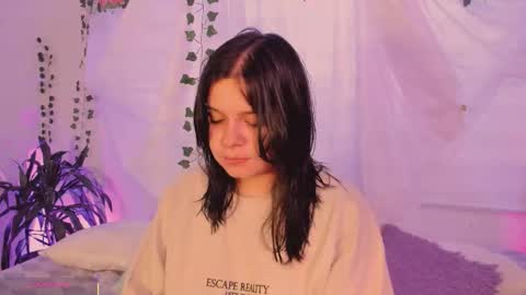 Hello guys my name is Sofi and Lizzie and  Vanessa online show from December 21, 3:55 am