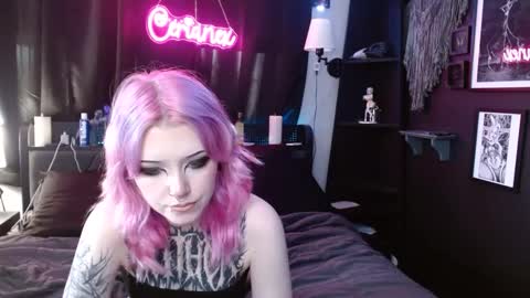 Averi online show from March 11, 8:09 pm