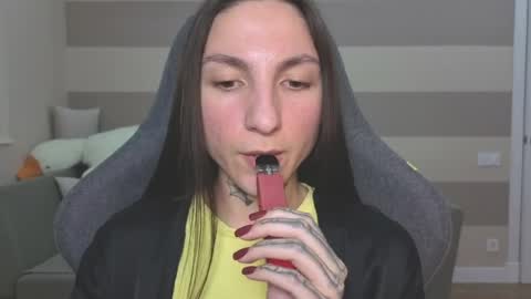 Kate online show from April 2, 1:41 pm