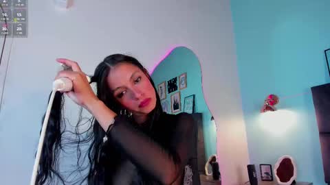 C H A N E L online show from February 12, 8:07 pm