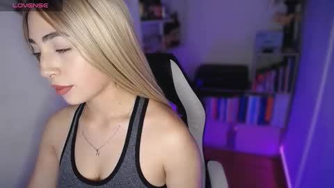 channel_blonde_a online show from November 4, 10:48 pm