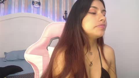  chantalpetit  online show from September 15, 6:48 pm