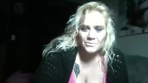 Ms. Behaving online show from November 23, 12:07 pm