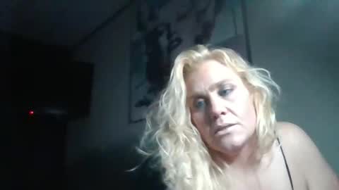 Ms. Behaving online show from November 13, 1:21 pm