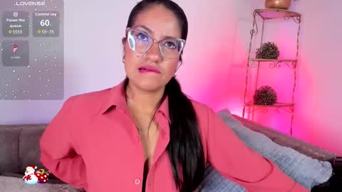 charlhot_ online show from November 25, 1:13 pm