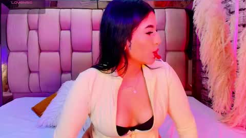  C H A R L I E  online show from May 27, 1:41 pm