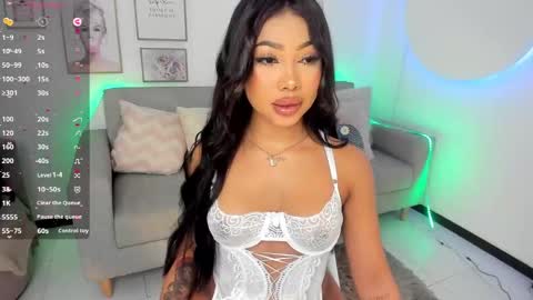 Charlotte online show from December 14, 6:20 pm