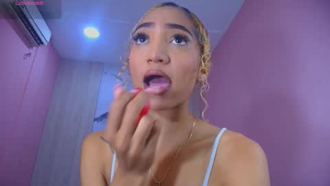 CHARLOTTE online show from October 19, 12:07 pm