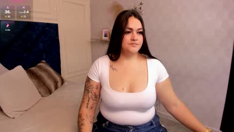 Charlotte Mayers online show from February 25, 11:53 am