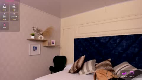 Charlotte Mayers online show from September 29, 11:26 am