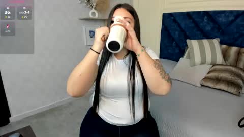 Charlotte Mayers online show from November 7, 11:49 am