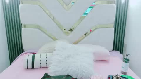 Charlotte online show from November 19, 12:32 am