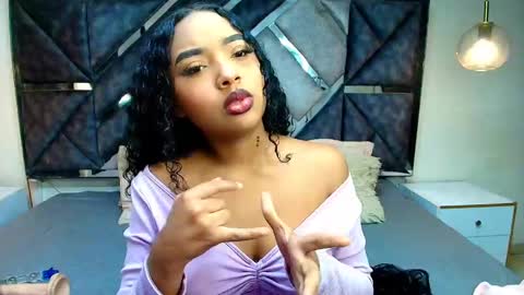 charlotte_walker1 online show from September 26, 2:36 pm