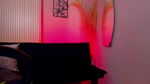 Charlotte online show from February 23, 9:25 pm