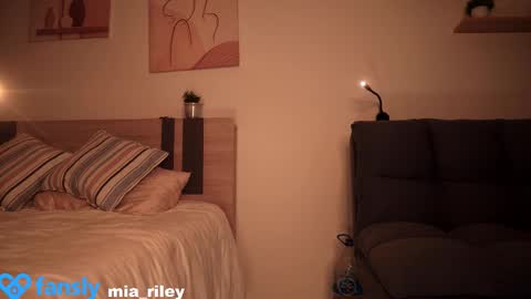 Marseline Chaturbelle online show from September 19, 3:05 am