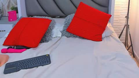 Charon  Stom online show from October 29, 3:14 pm