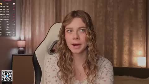 Emilia online show from July 10, 4:24 am